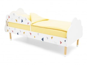 Кровать Stumpa Облако бортик, рисунок Треугольники желтый, синий, розовый в Карталах - kartaly.mebel74.com | фото